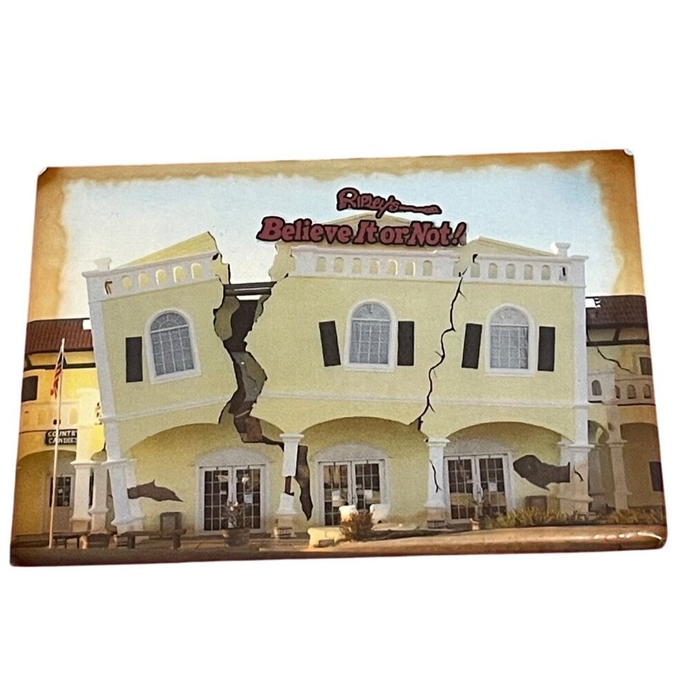 Ripleys Believe It Or Not! Cracked Building Souvenir Magnet Branson Missouri
